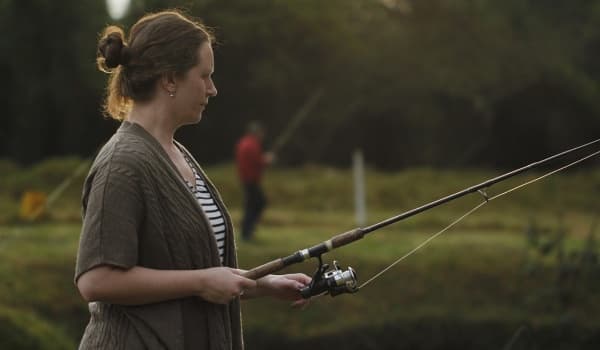野钓黑坑必备:散炮上饵技巧大揭秘,轻松提升上鱼率!