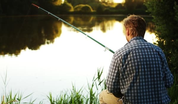 警惕!这3种“毒窝料”正在侵蚀鱼资源,禁令已下,钓鱼人速看!