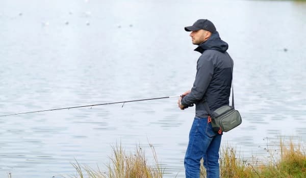 探秘钓鱼竿世界:全面解析各类钓竿及其特性