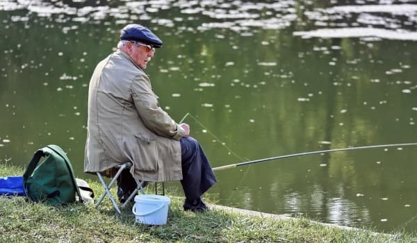 宝飞龙银龙鲤SS7米2鱼竿实测:鳊鱼连杆体验与超高性价比解析