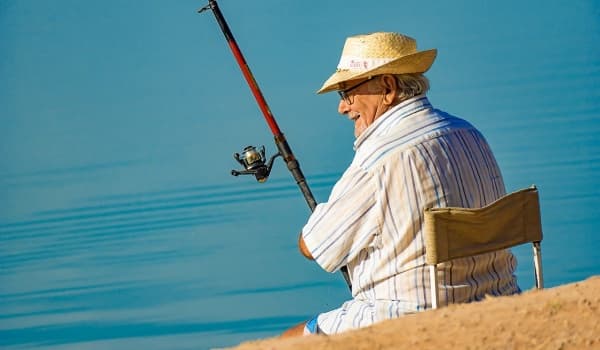 2025新手垂钓指南:如何挑选第一根手竿及热门品牌推荐